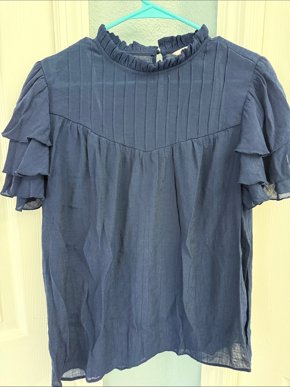 Nanette Lepore Navy Ruffle Sleeve Pintuck Blouse size large